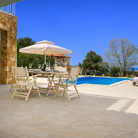 Estrellas Luxury *