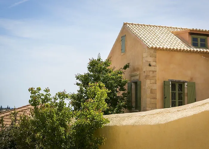 Estrellas Luxury Villas سفوروناتا