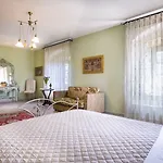 Estrellas Luxury Villas