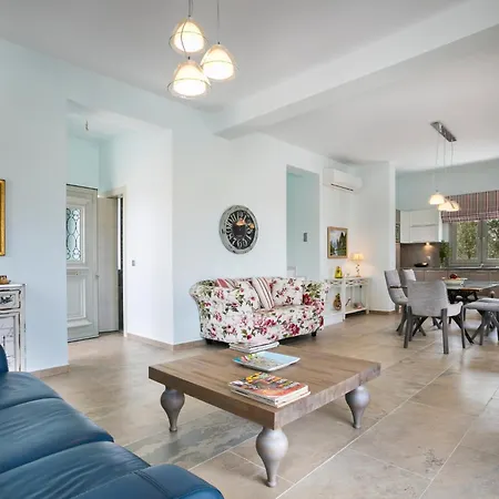 Luxury Casa Maravillosa Villa *
