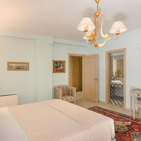 Luxury Casa Maravillosa Villa *